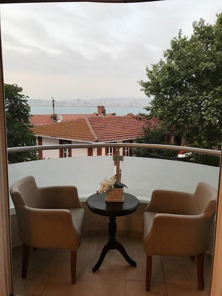 Marine House Boutique Hotel Adalar Exterior foto