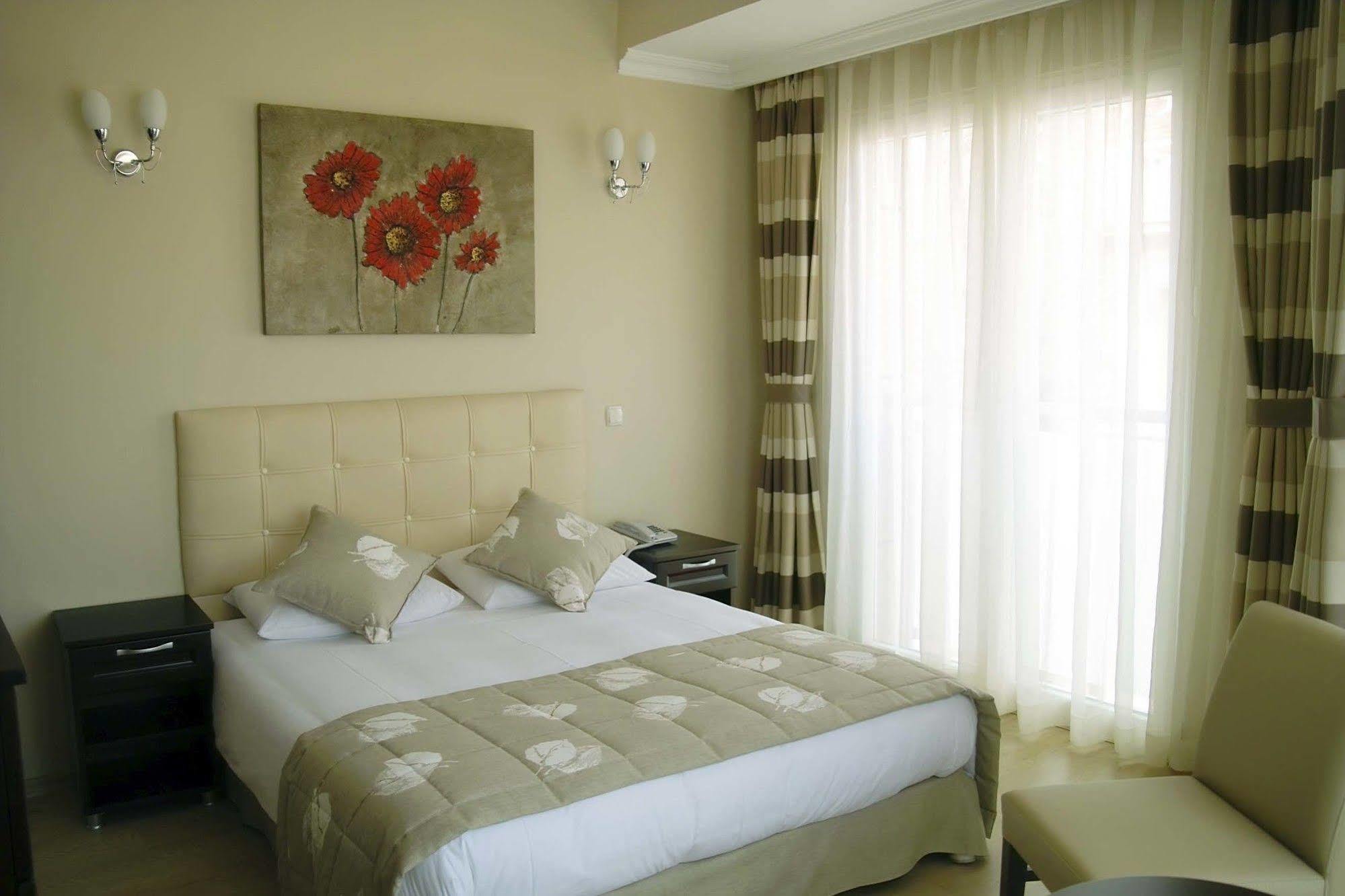 Marine House Boutique Hotel Adalar Exterior foto